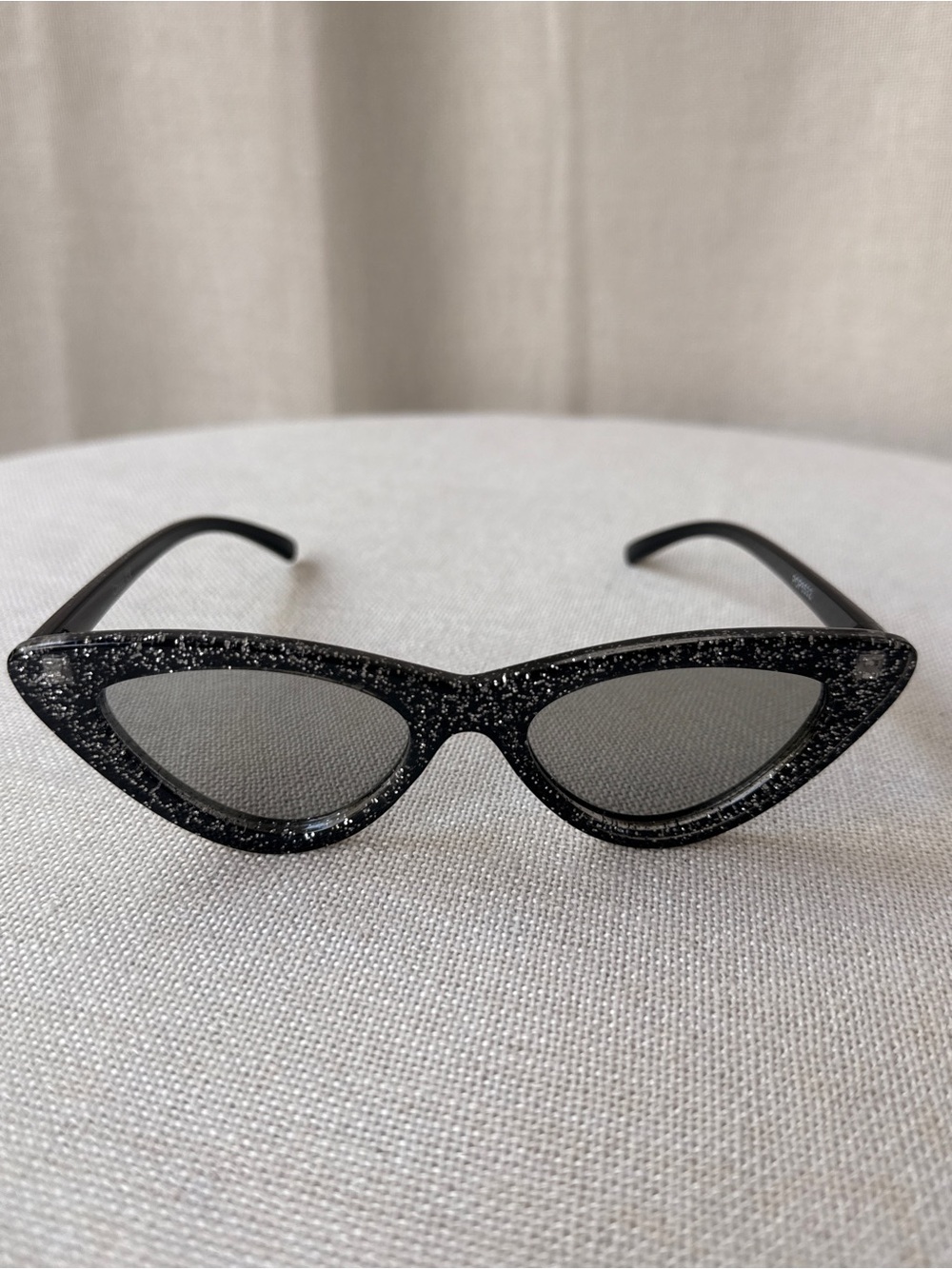Vintage Black Glitter Cat-Eye Sunglasses